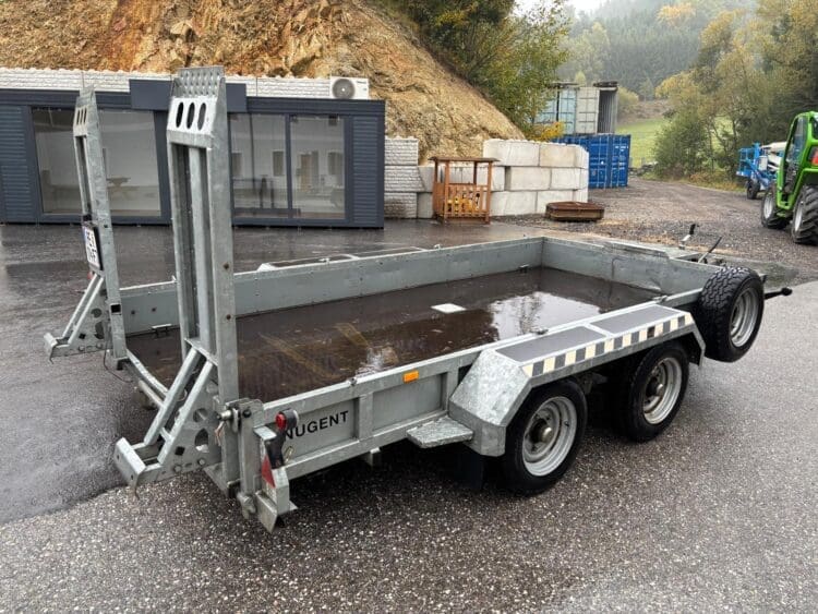 Baumaschinenanhänger Nugent.